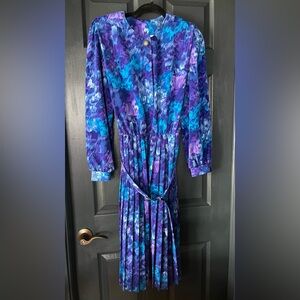 Vintage-Inspired Purple & Blue Printed Long Sleeve Dress with Tie Waist